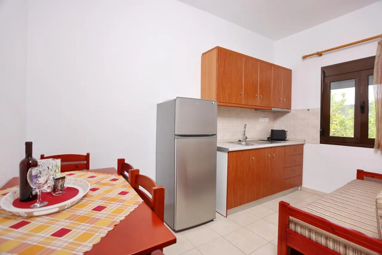 Peristeridi Apartments Polychrono Greece