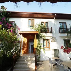https://akyaka-nehir-butik-otel.aegeanhotels.net