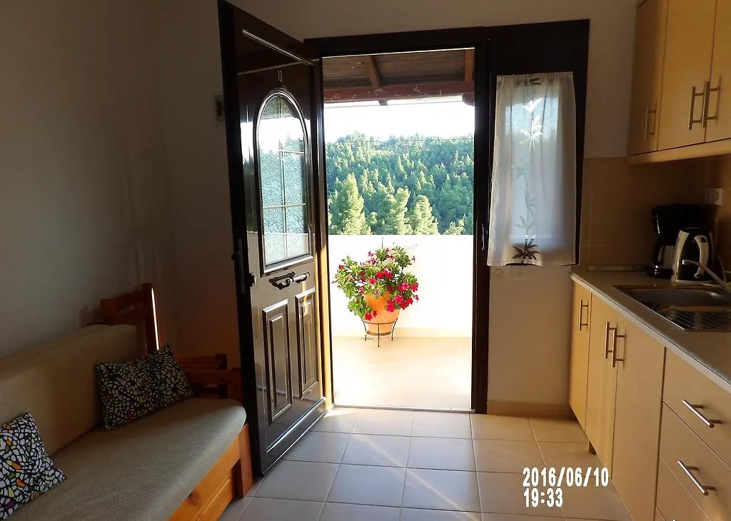 Peristeridi Apartments Polychrono 0*,